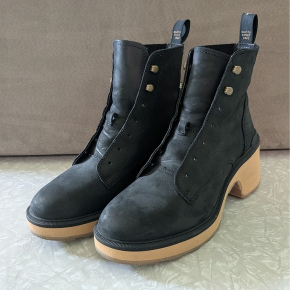 Sorel Hi-Line Heel Lace Up Waterproof Black Combat Boots‎ Size 10